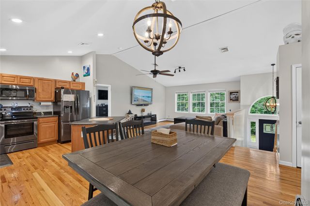 291 Huckleberry Turnpike, Wallkill, NY 12589
