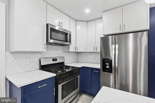 2113 ROLLINS DR, Alexandria, VA 22307