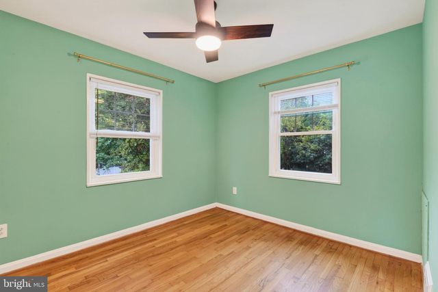 2113 ROLLINS DR, Alexandria, VA 22307
