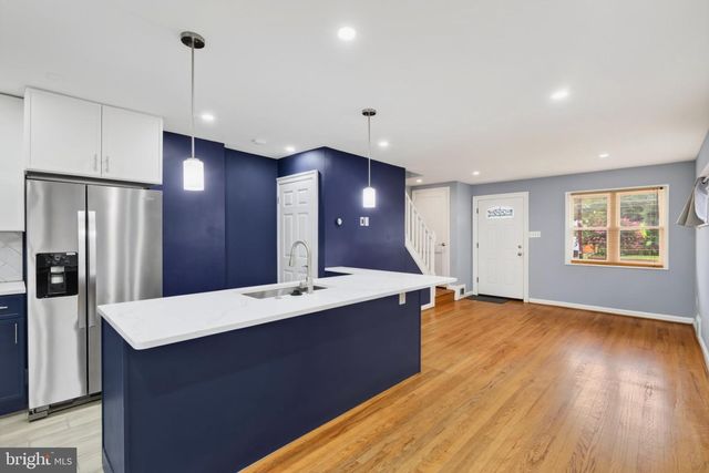 2113 ROLLINS DR, Alexandria, VA 22307