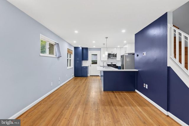 2113 ROLLINS DR, Alexandria, VA 22307