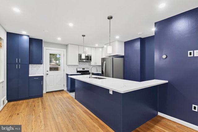 2113 ROLLINS DR, Alexandria, VA 22307