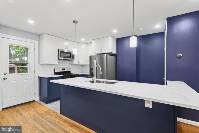 2113 ROLLINS DR, Alexandria, VA 22307