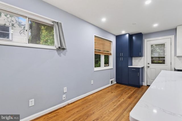 2113 ROLLINS DR, Alexandria, VA 22307