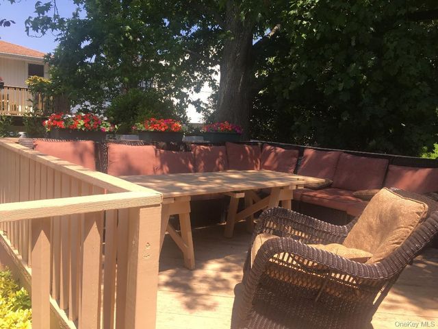 1993 Lowell Lane, Merrick, NY 11566