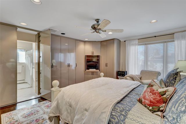 1993 Lowell Lane, Merrick, NY 11566