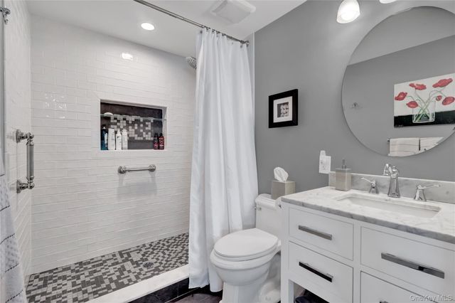 1993 Lowell Lane, Merrick, NY 11566