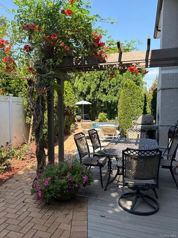 1993 Lowell Lane, Merrick, NY 11566