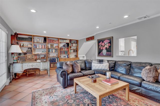 1993 Lowell Lane, Merrick, NY 11566