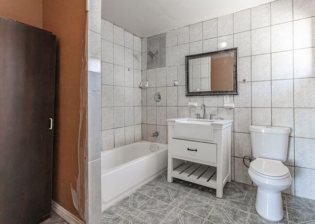 6708 E County Rd 98, Midland, TX 79706