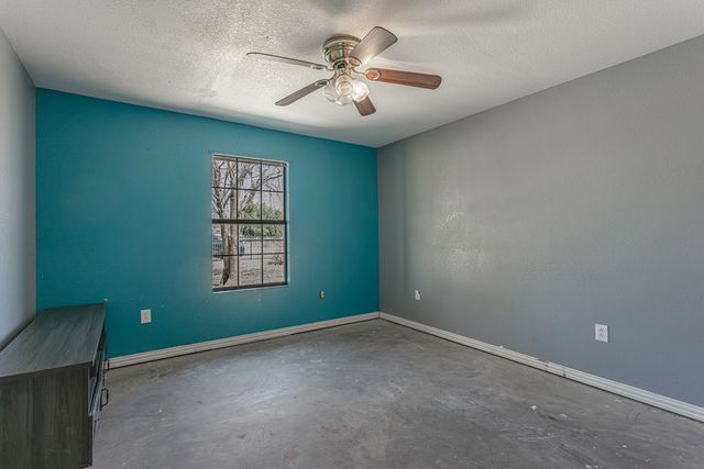 6708 E County Rd 98, Midland, TX 79706