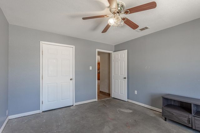 6708 E County Rd 98, Midland, TX 79706