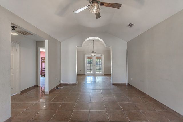 6708 E County Rd 98, Midland, TX 79706