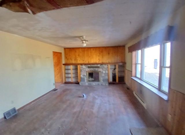 W5805 Block Dr, Minong, WI 54859