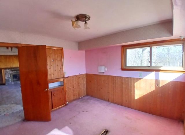 W5805 Block Dr, Minong, WI 54859