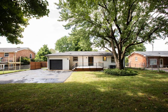 204 Weldon Dr, Hermitage, TN 37076