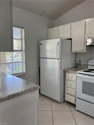 1708 Kings Lake BLVD 204, Naples, FL 34112