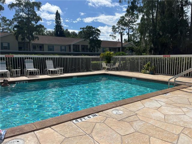 1708 Kings Lake BLVD 204, Naples, FL 34112