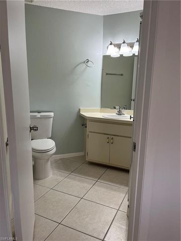 1708 Kings Lake BLVD 204, Naples, FL 34112