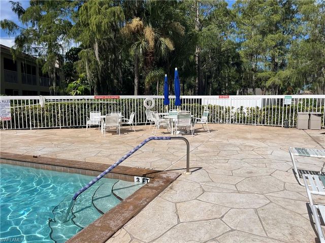 1708 Kings Lake BLVD 204, Naples, FL 34112