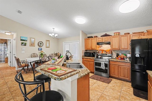 3147 SYDNEY DOVER ROAD, Dover, FL 33527