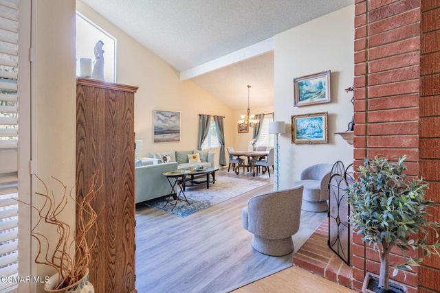 320 Hickory Grove Drive, Newbury Park, CA 91320