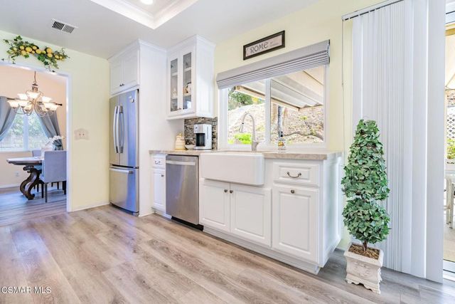 320 Hickory Grove Drive, Newbury Park, CA 91320