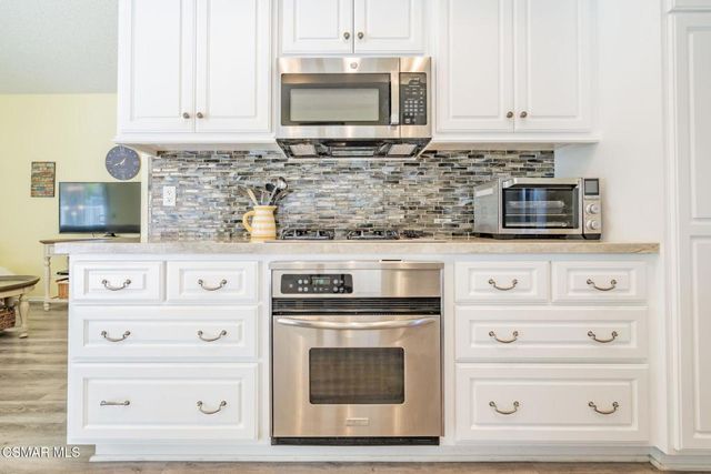 320 Hickory Grove Drive, Newbury Park, CA 91320