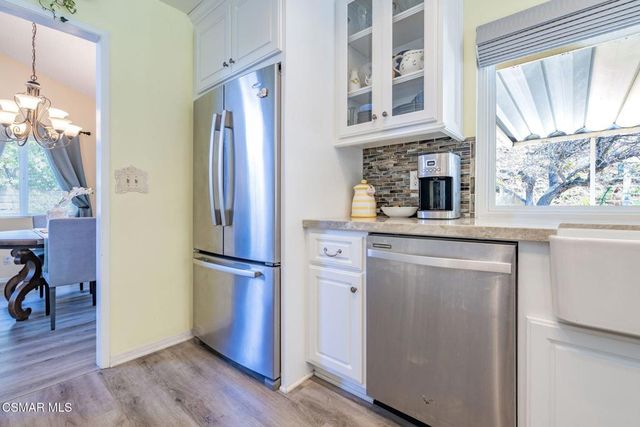 320 Hickory Grove Drive, Newbury Park, CA 91320