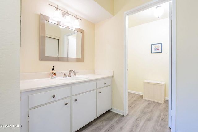 320 Hickory Grove Drive, Newbury Park, CA 91320