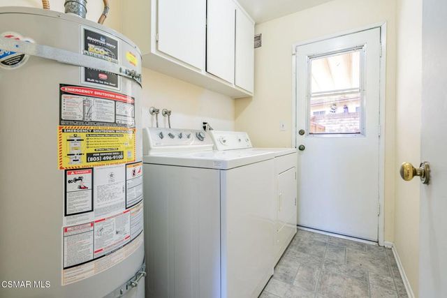 320 Hickory Grove Drive, Newbury Park, CA 91320