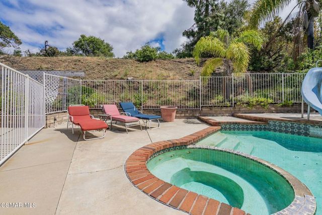 320 Hickory Grove Drive, Newbury Park, CA 91320