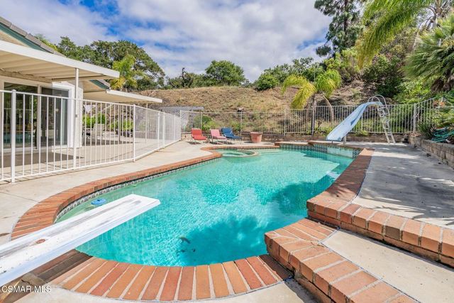 320 Hickory Grove Drive, Newbury Park, CA 91320