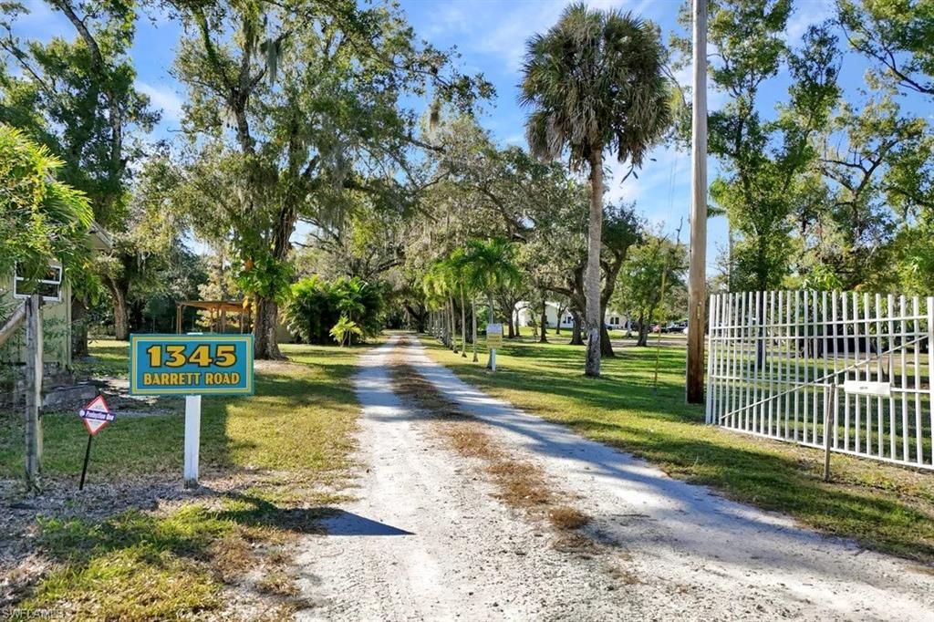 14630 Smokey Hollow LN, NORTH FORT MYERS, FL 33903 — photo 3