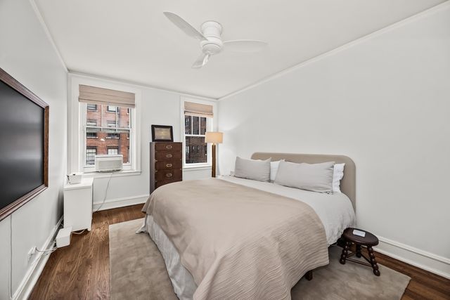 3300 N Lake Shore Drive 8D, Chicago, IL 60657
