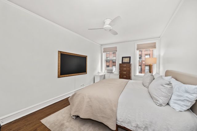 3300 N Lake Shore Drive 8D, Chicago, IL 60657