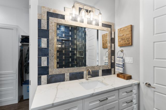 2972 N Trinity Street, Decatur, TX 76234