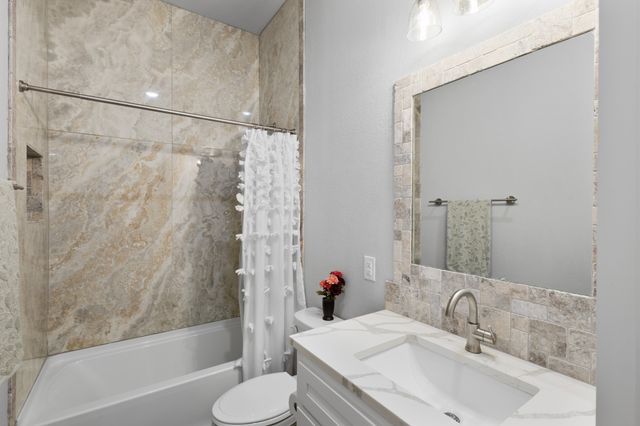 2972 N Trinity Street, Decatur, TX 76234