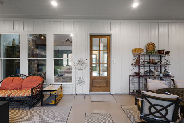 2972 N Trinity Street, Decatur, TX 76234