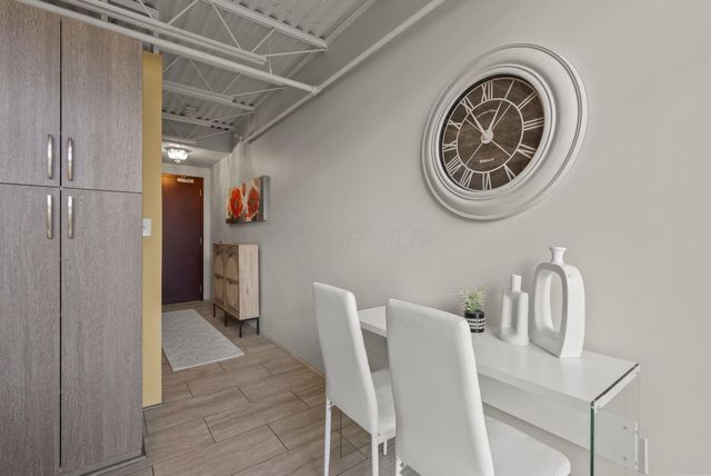 367 Auden Avenue, 209, Columbus, OH 43215