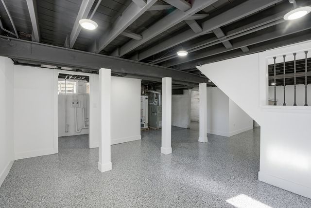 607 E 103rd Place, Chicago, IL 60628