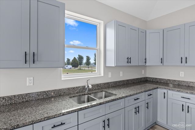 324 N Blue Jay Street, Cortland, IL 60112