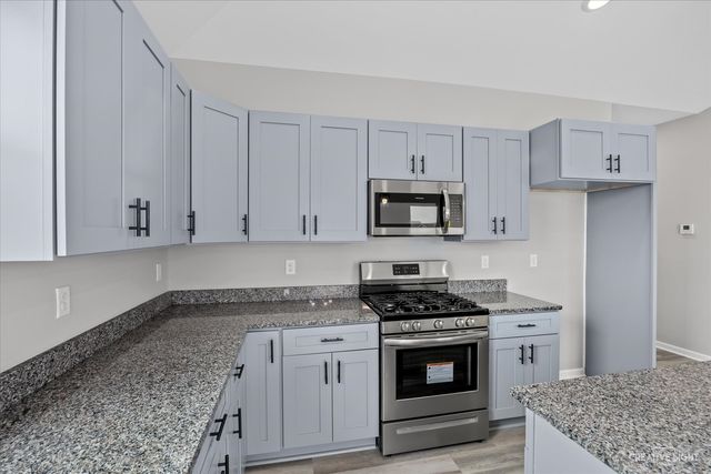 324 N Blue Jay Street, Cortland, IL 60112