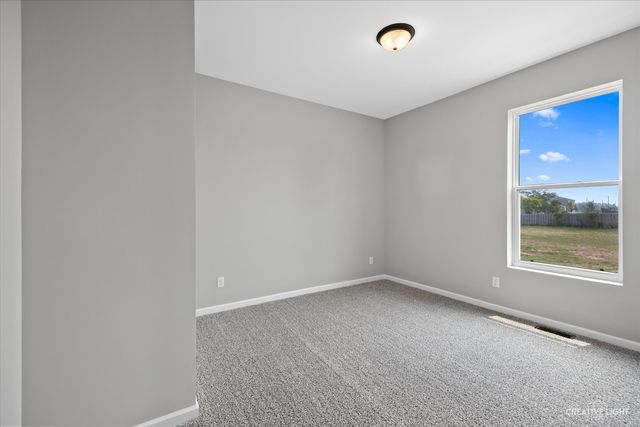 324 N Blue Jay Street, Cortland, IL 60112