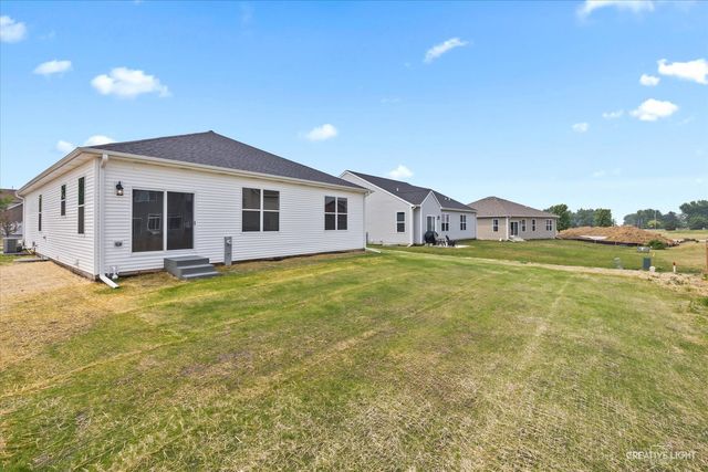 324 N Blue Jay Street, Cortland, IL 60112