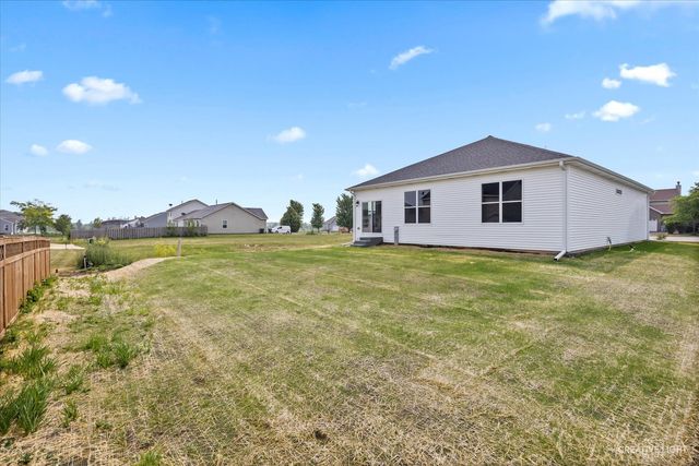 324 N Blue Jay Street, Cortland, IL 60112