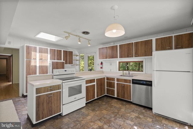 4376 ROUTE 97 AVE, Brookeville, MD 20833