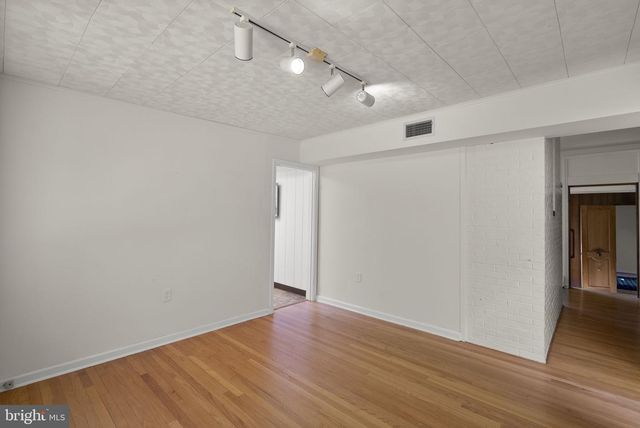 4376 ROUTE 97 AVE, Brookeville, MD 20833