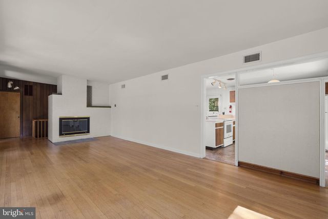 4376 ROUTE 97 AVE, Brookeville, MD 20833