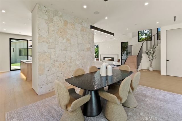 14738 Otsego Street, Sherman Oaks, CA 91403